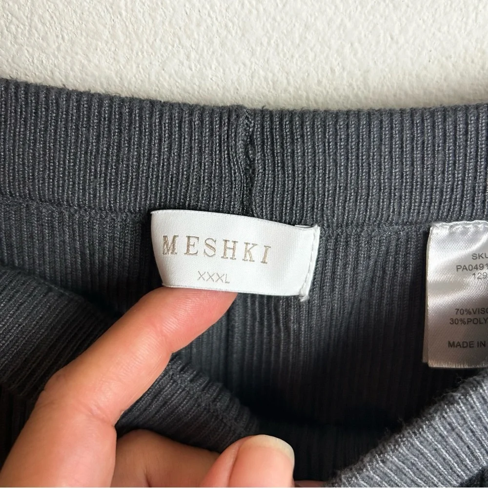 MESHKI Gray Ribbed Flare thick knit pants size: XXXL - Picture 6 of 8